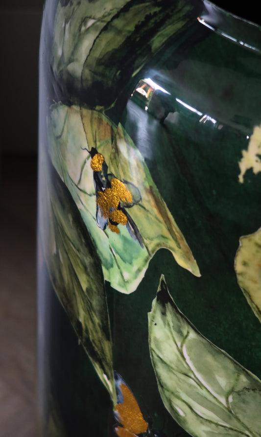 Groen pot met gouden details 63hx30d