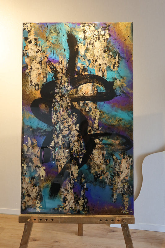 Divine Love: Kunstwerk Epoxy van Ayla Guiaux, 0.70 x 1.20 m paars, blauw, goud, zwart.